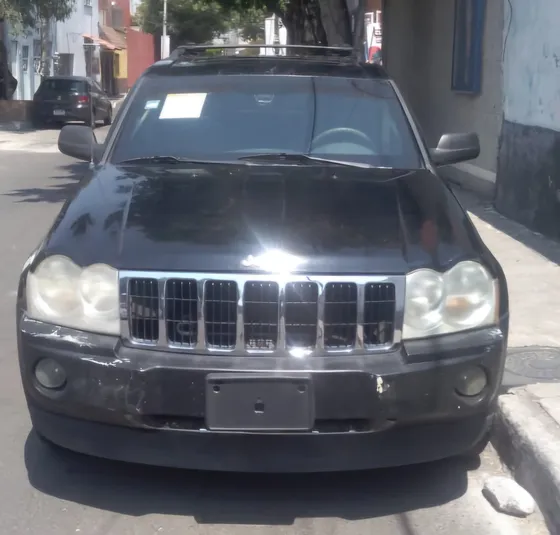 Jeep Grand Cherokee Limited V8 Power Tech 4x2 At