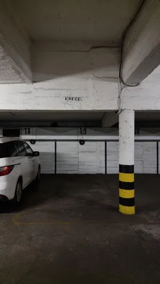 9 Estacionamientos En El Golf!