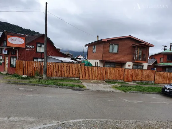 Casa En Venta De 6 Dorm. En Cisnes