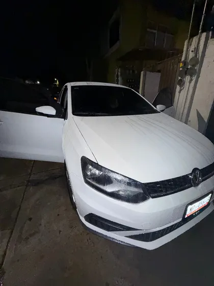 Volkswagen Vento 1.6 Confortline Mt