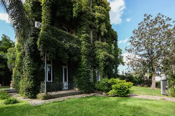 Castillo En Venta 5 Dormitorios En Roldan