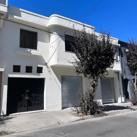 Propiedad Comercial En Calle Cocharane #160