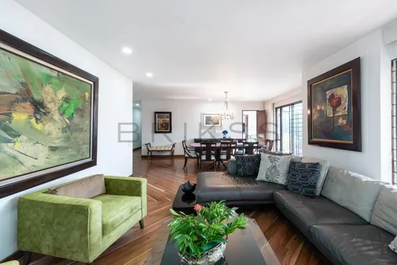 Apartamento En Venta En Niza. Cod V1934