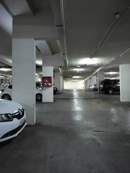 Cómodo Estacionamiento En Plaza Ñuñoa