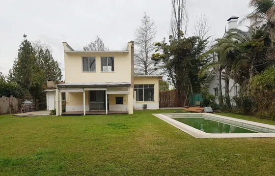 Venta Casa Apto Credito A Refaccionar - Santa María De Tigre