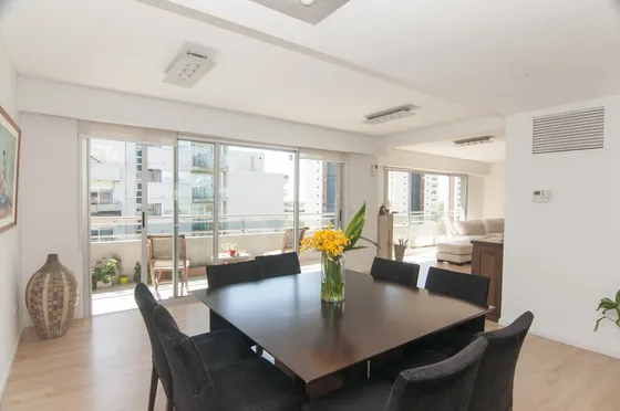 Venta Departamento Triplex De Categoría 