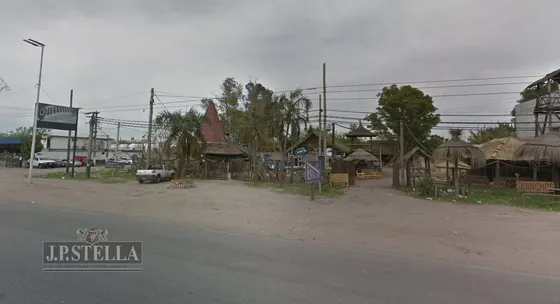 Fraccion Comercial En Esquina 2170 M² - 9 De Abril