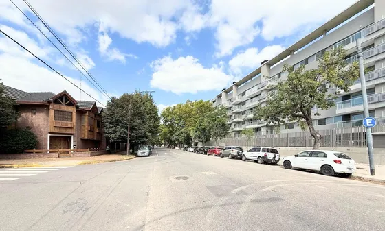Venta Casa Ideal Uso Comercial Frente A Mil Aires