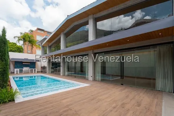 Casa En Venta En Altamira, Parcialmente Amoblada, Lista Para Ser Habitada Mls #27-2986 Bm