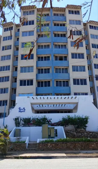 Venta Apartamento Con Vista Al Mar Costa Azul Edificio Torre Molinos Isla De Margarita