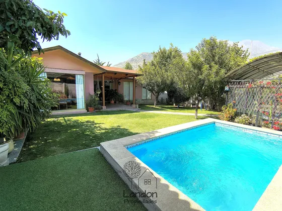 Acogedora Casa, Sector Tranquilo Y Seguro