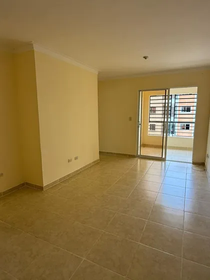 Apartamento En Venta  Residencial Paseo Del Este Ubicación: La Hípica, Esquina Av. San Isidro, Santo Domingo Este.  Este Apartamento Está Situado En Una Zona Estratégica, 