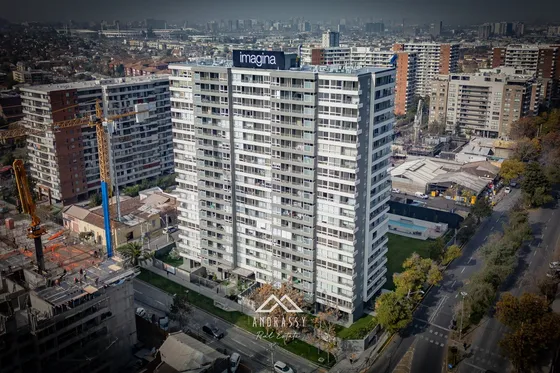 Metro Irarrazaval / Ñuñoa
