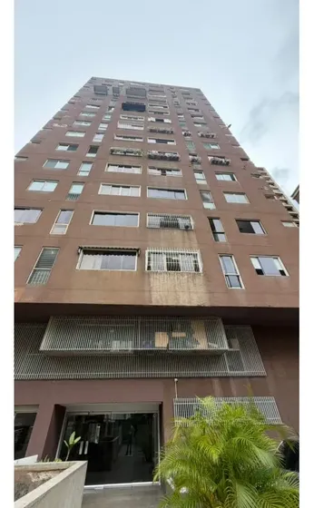 Vendo Apto 97m2 Los Palos Grandes 3h/3b/2p/1m Ref. Amarilla.