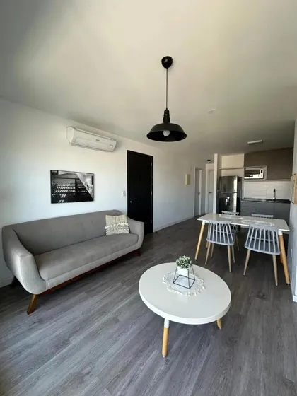 Alquiler De Apartamento En Centro Amoblado 