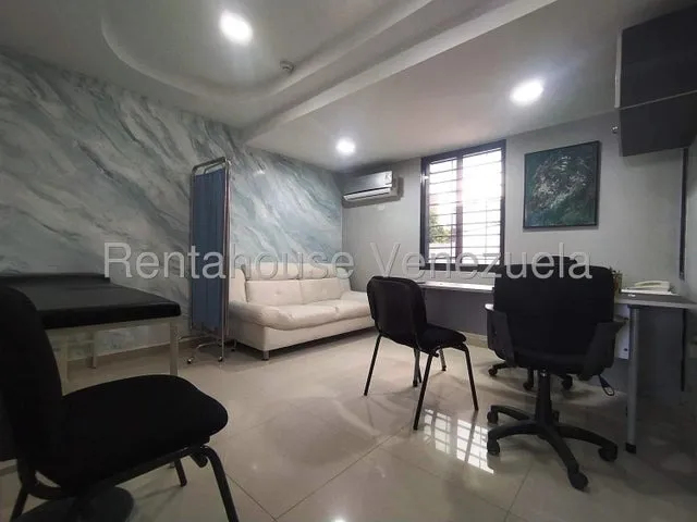 Erika Armeya Alquila, Centro Medico En La Urbanizacion Nueva Segovia De Barquisimeto. Flex: 25-17746