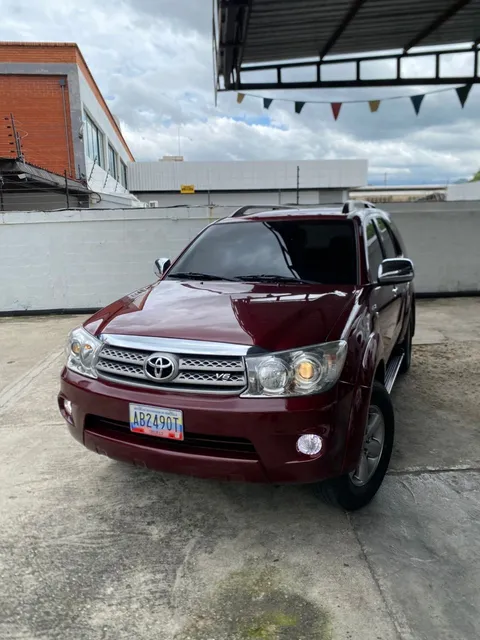 Toyota Fortunner Sr 4x2