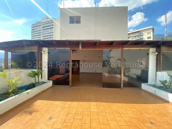 Apartamento Ph En Alquiler En Colinas De Los Caobos 4 Habitaciones 5 Baños 379mt2