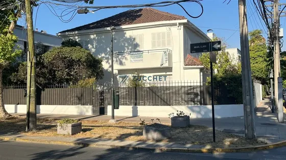 Oficina En Venta En Providencia 2 Pisos Estac Barrio Italia