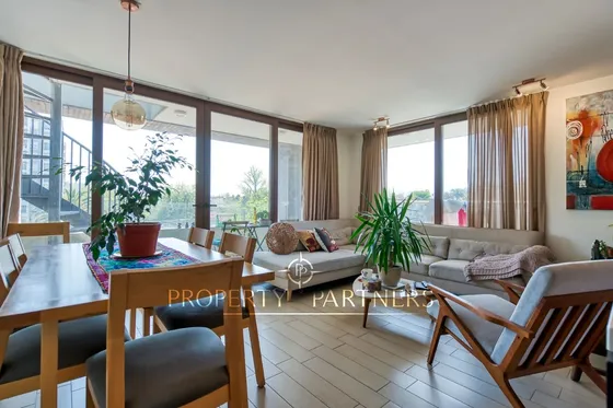 Townhouse En La Reina Con Buena Ubicación Y Gran C...