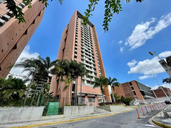 Apartamento En Venta Con Excelente Potencial Para Remodelar, Ubicado En  Boleita Norte Estupendo Conjunto Con Hermosas Áreas. La