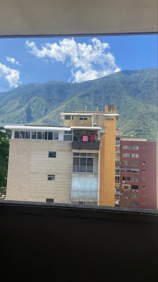 Se Alquila Habitacion En Los Palos Grandes