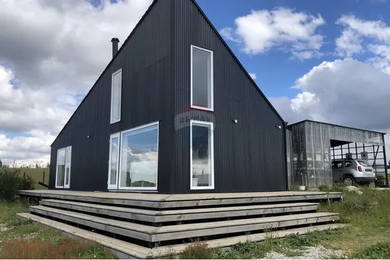 Se Vende Moderna Casa Con Parcela/ Puerto Varas