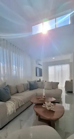 Hermosa Casa De 3 Habitaciones Más Servicio A Pocos Minutos Del Downtown