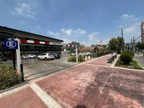 Local Comercial En Arriendo En La Florida Walker Martinez