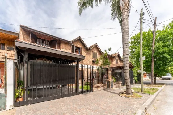 Venta Ph 4 Ambientes Con Cochera Jardin Y Parrilla