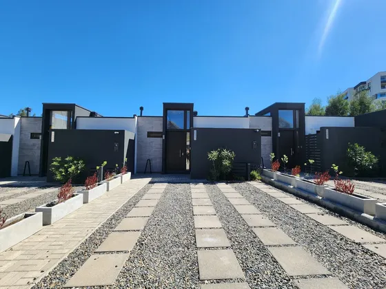 Hermoso Townhouse 3 Niveles En Lomas San Andrés, Concepción
