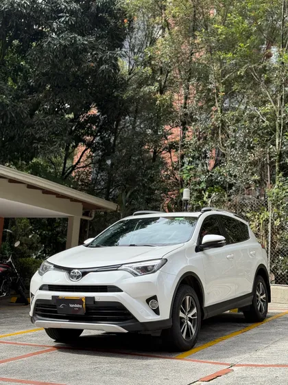 Toyota Rav4 2.0 Street