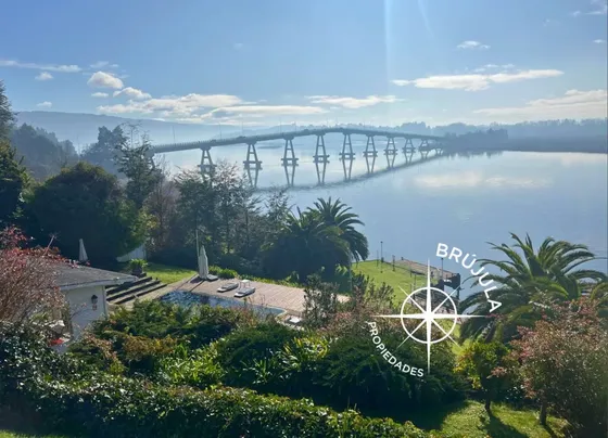Exclusiva Propiedad Con Muelle Propio Y Vistas Al Río