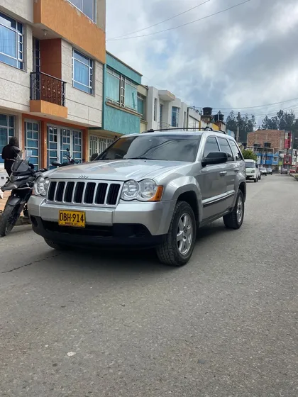 Jeep Grand Cherokee 3.7 Laredo