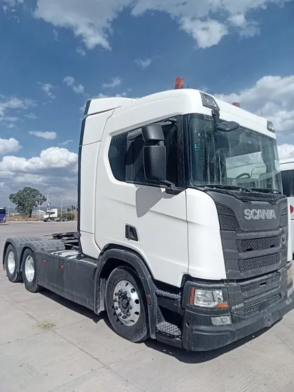 Camión De Carga Scania R450 A6x4