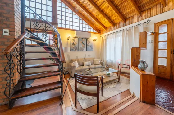 Venta De Casa Familiar 5 Dorm. En María Lucía
