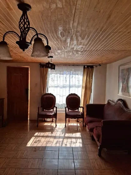Casa 3d+1b+1es Cerro Navia 