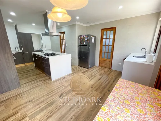 Casa En Venta De 5 Dorm. En Rancagua