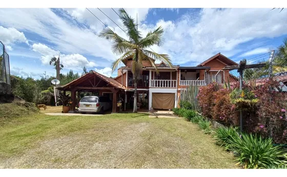 Vendo Casa En Rionegro  Sector Rio Grande  Lc