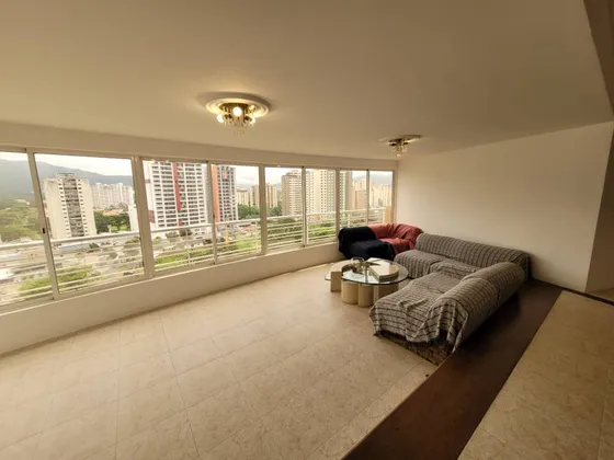 Apartamento En Venta En Los Mangos. Residencias Avignon. Valencia. Dl
