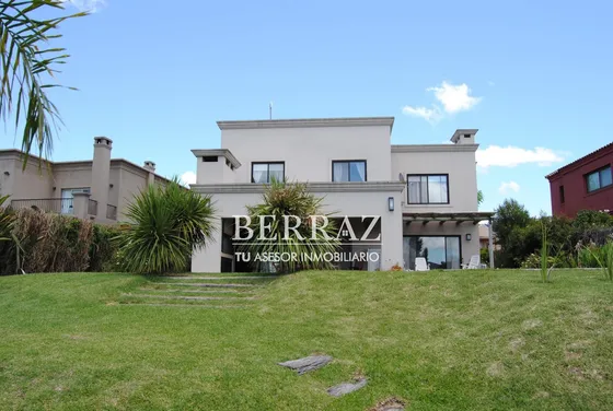 Casa Venta 5 Ambientes A La Laguna En San Isidro Labrador Villanueva Lote De 700 M2