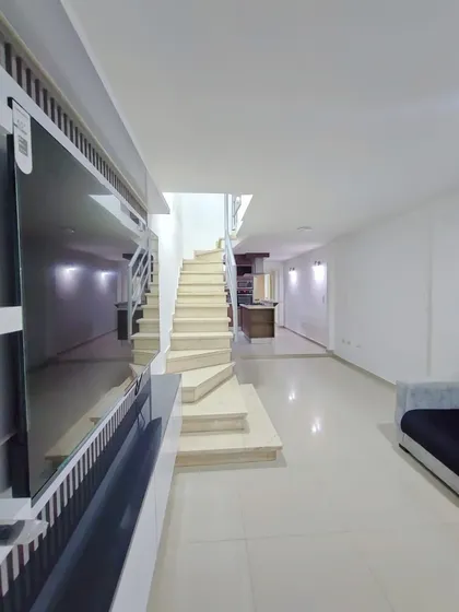 Town House En Venta Nueva Barcelona