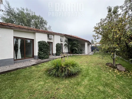 Casa En Venta De 3 Dorm. En Piedra Roja 