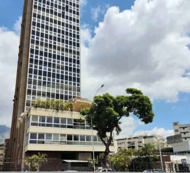 Alquiler De Oficina E: E. D. B(6)  Los Ruices 