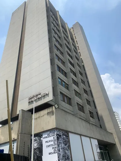 Oficina Amoblada En Alquiler, Av San Juan Bosco, Urbanización Altamira, Piso 5.