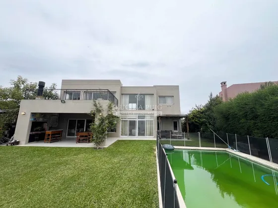 Casa En Venta A La Laguna - El Cantón Puerto - Escobar