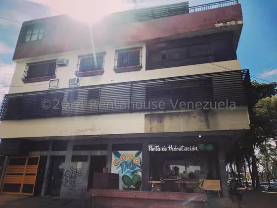 Edificio Venta Con Locales Y Apartamentos Residenciales  Valencia Carabobo Leida Falcon Lf24-14024
