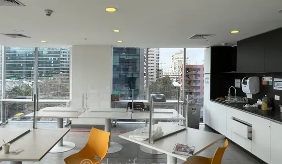 550 M2 Oficinas Habilitada/ Eje Andrés Bello