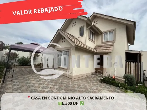Hermosa Casa Con Piscina En Condominio Alto Sacramento