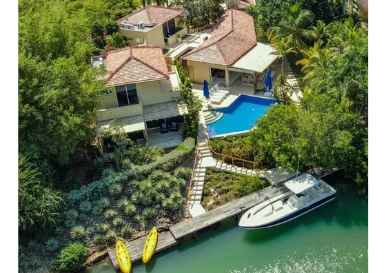 Venta Exclusiva  Casa Condominio Marina De Baru Cartagena De Indias